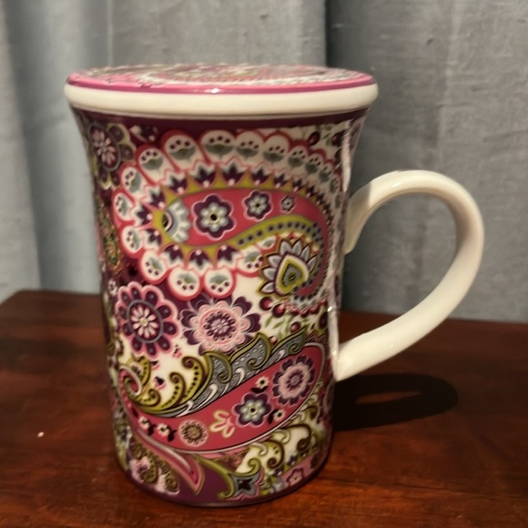 Vera Bradley Mug Very Berry Paisley WITH LID for Barnes & Noble - Picture 2 of 11